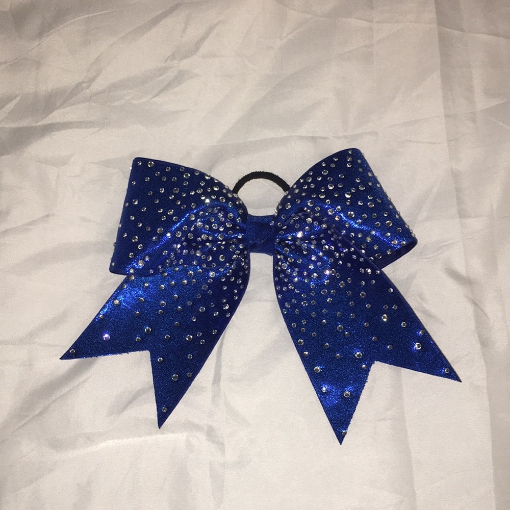 Cheer Bow